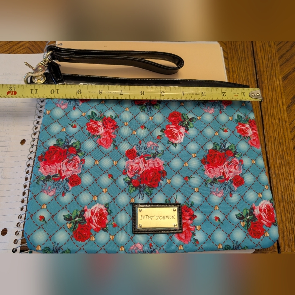 Betsey Johnson Blue and Red Quilted Cosmetic Bags - Picture 4 of 9